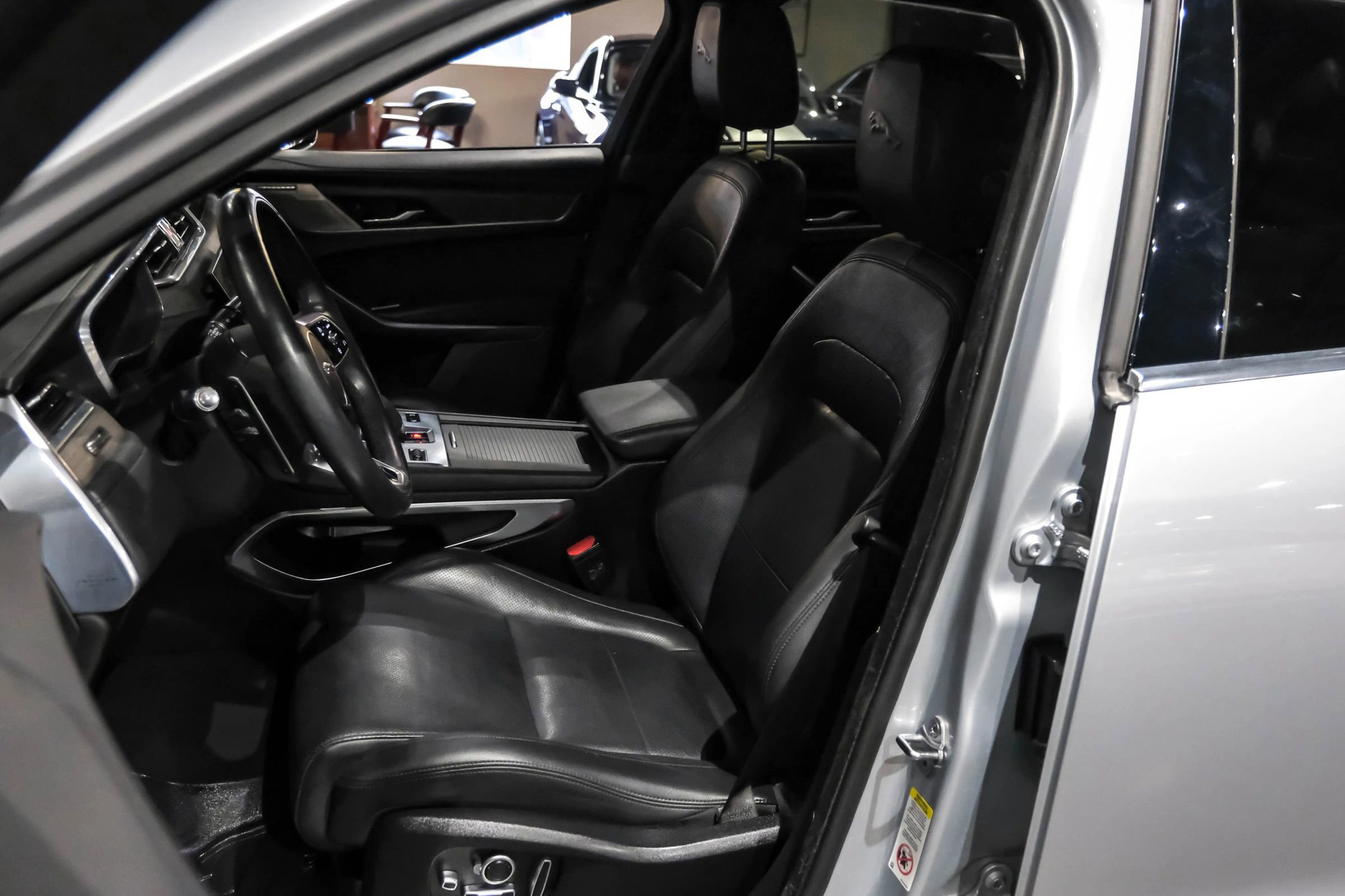 Used 2021 Jaguar F-PACE S image 30