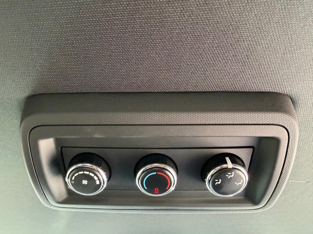 Used 2018 Dodge Grand Caravan SXT image 35
