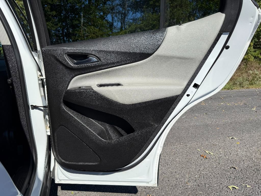 Used 2019 Chevrolet Equinox LT image 27