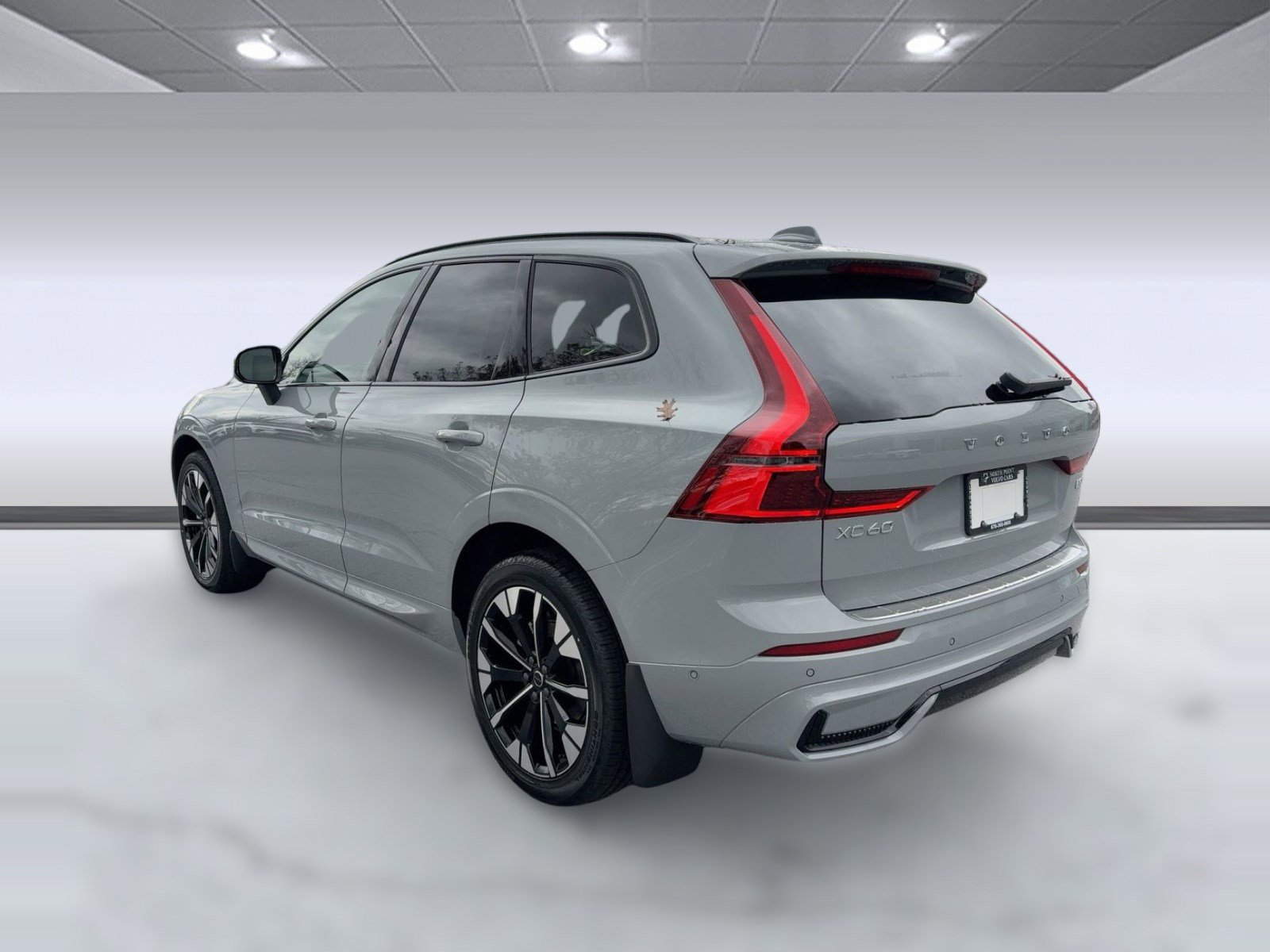 New 2026 Volvo XC60 B5 Plus w/ Climate Package image 3