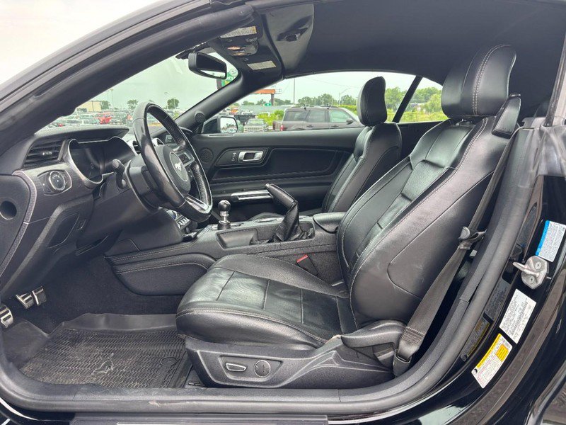Used 2019 Ford Mustang GT Premium w/ GT Performance Package RWD image 14