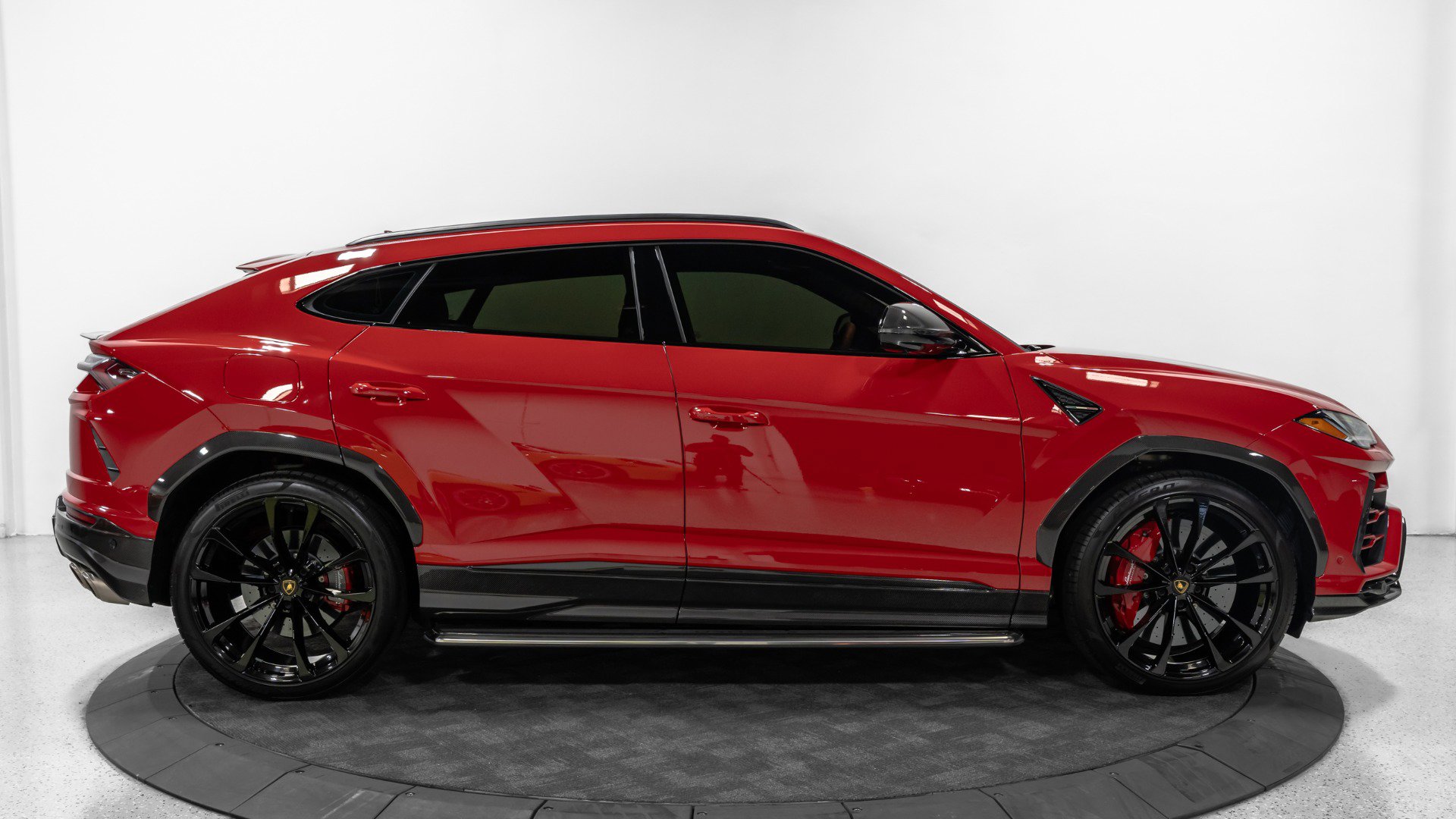 Used 2021 Lamborghini Urus image 11