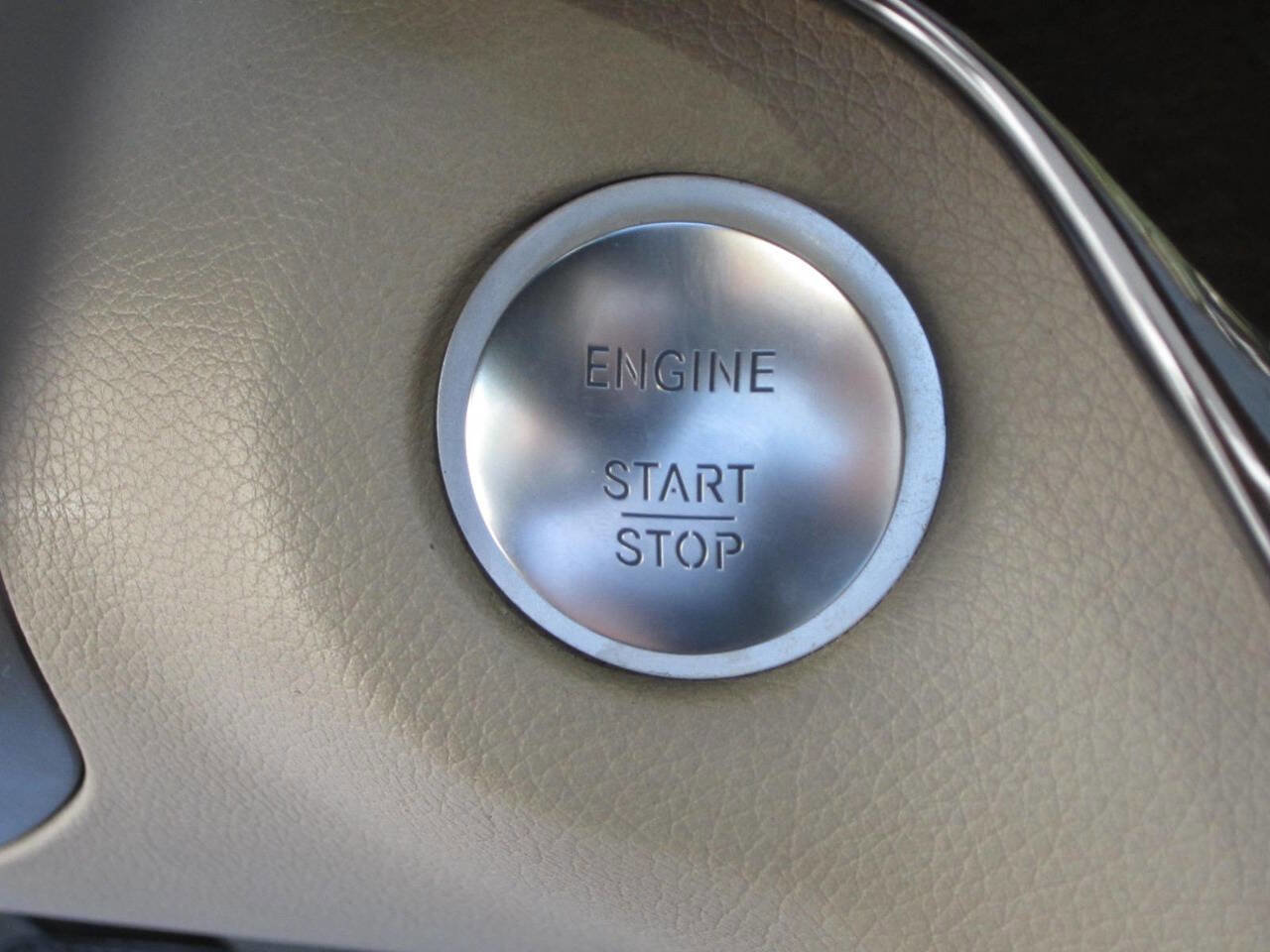 Used 2012 Mercedes-Benz ML 350 ML 350 AWD 4MATIC 4dr SUV image 30