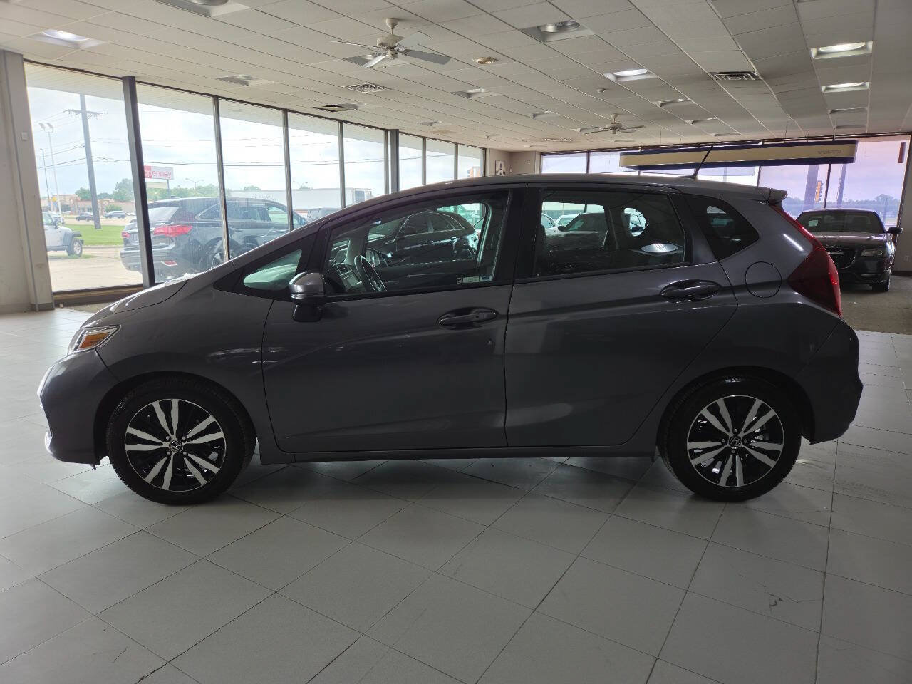 Used 2018 Honda Fit EX image 4
