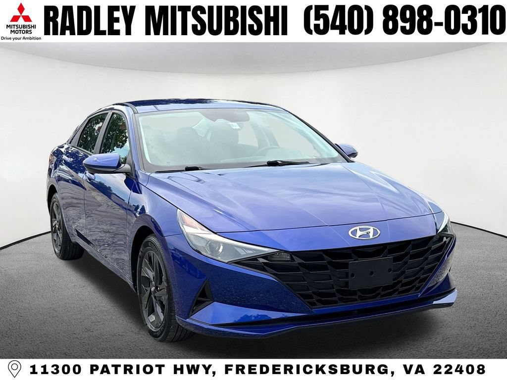 Used 2023 Hyundai Elantra SEL w/ Cargo Package FWD image 21