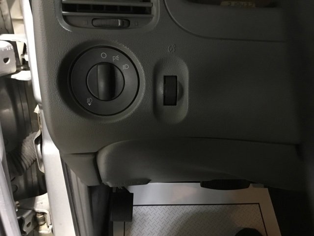 Used 2011 Ford Ranger XLT image 38