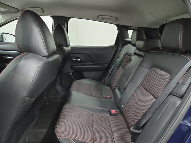 Certified 2025 Nissan Kicks SR image 16