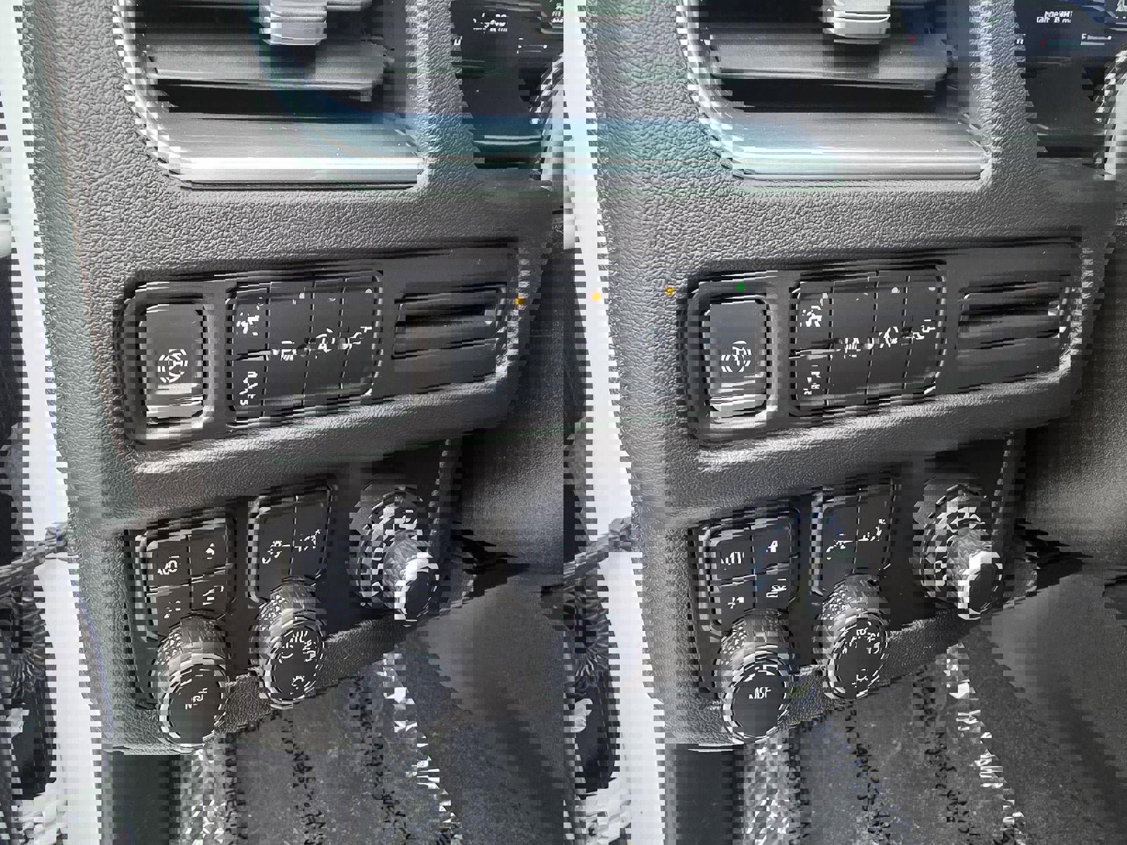 Used 2022 Chevrolet Tahoe RST image 24