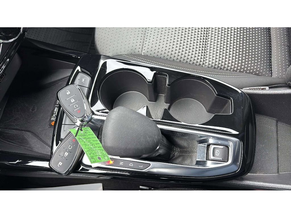 Used 2025 Chevrolet Trax LT w/ Sunroof Package image 20