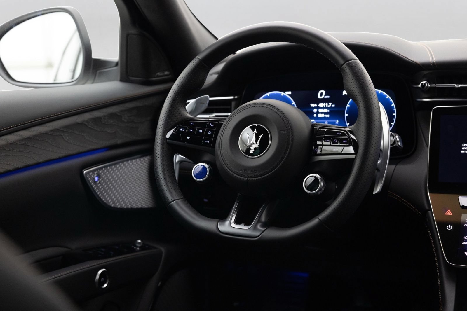 New 2025 Maserati Grecale GT AWD/4WD image 16
