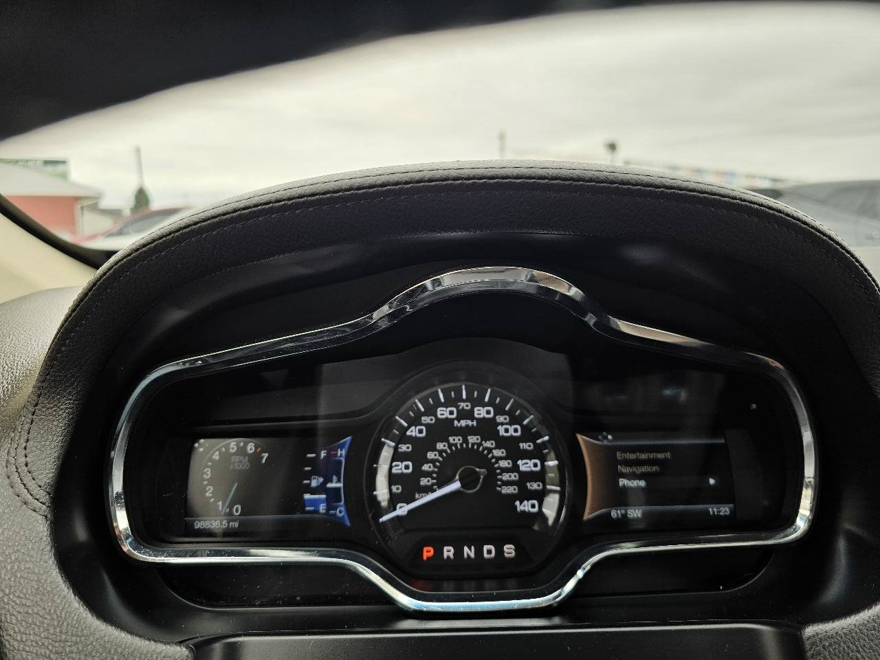 Used 2014 Lincoln MKT AWD image 16