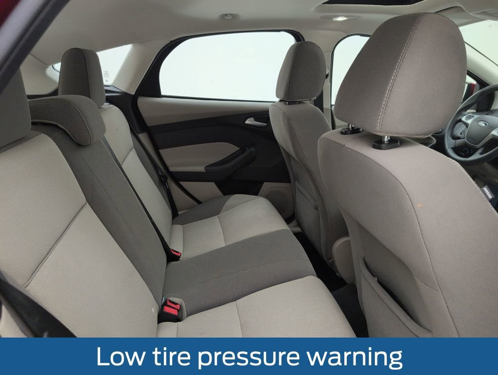 Used 2014 Ford Focus SE FWD image 16