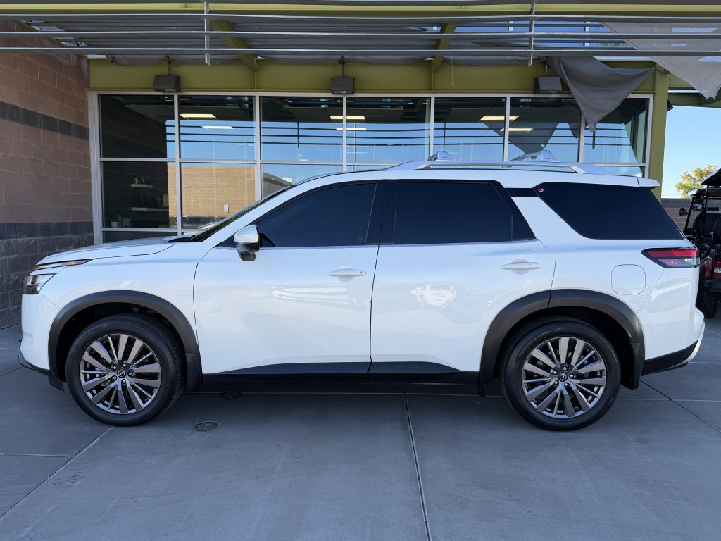 Used 2024 Nissan Pathfinder SL w/ SL Premium Package image 7