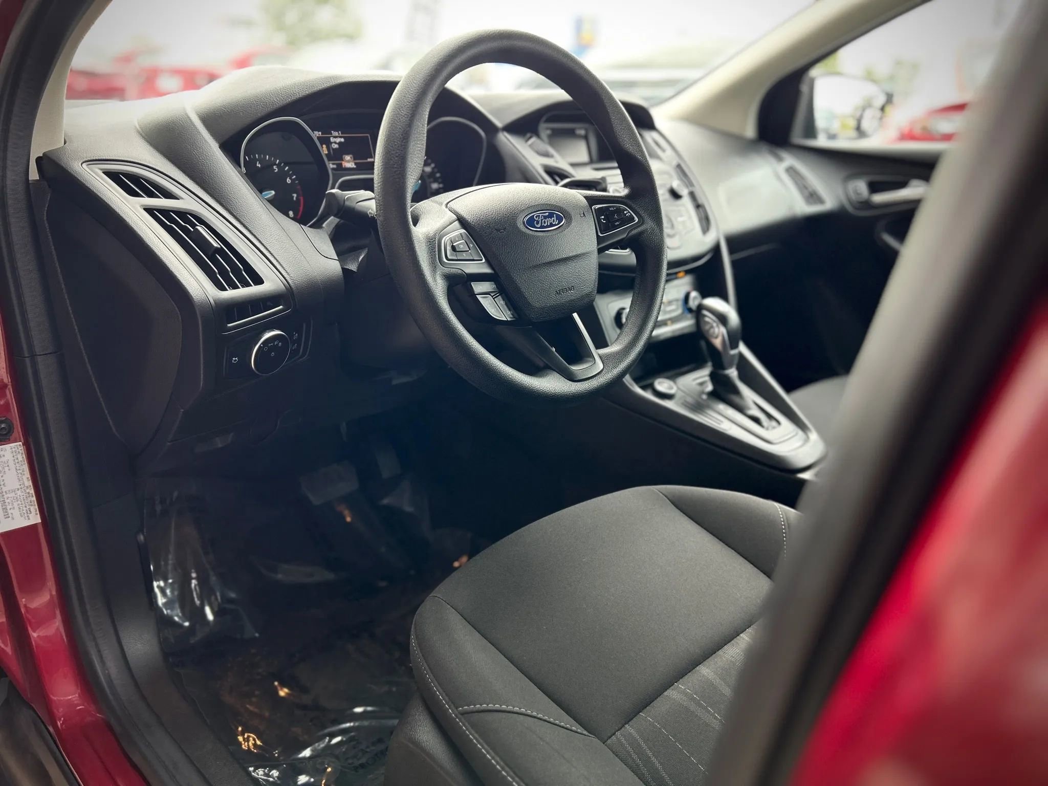 Used 2016 Ford Focus SE image 9