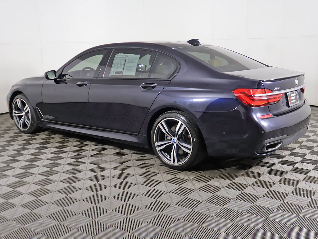 Used 2019 BMW 750i xDrive AWD/4WD image 18