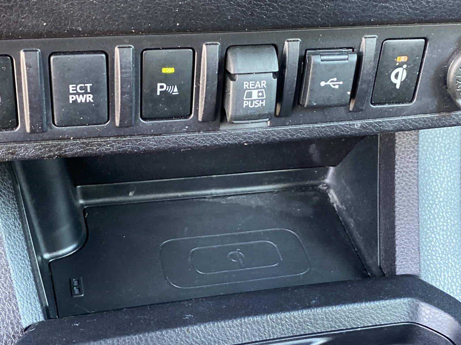 Used 2023 Toyota Tacoma TRD Sport w/ TRD Premium Sport Package AWD/4WD image 17