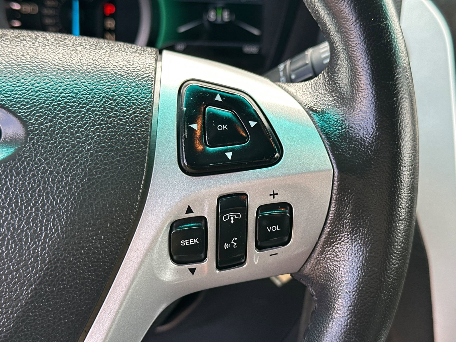 Used 2014 Ford Explorer XLT w/ Equipment Group 202A image 28