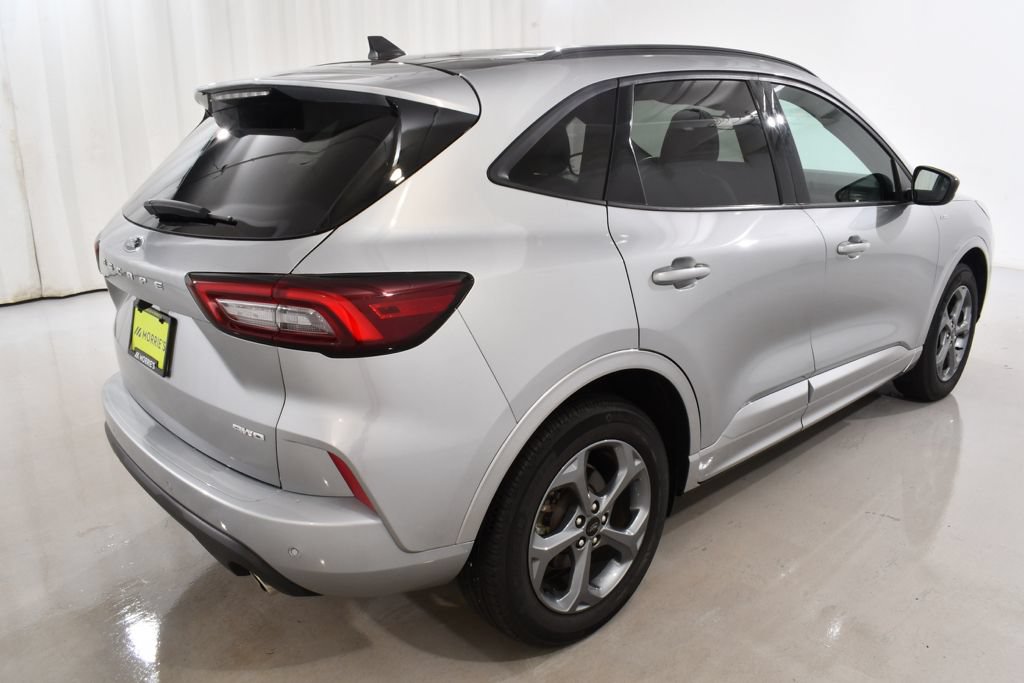 Used 2024 Ford Escape ST-Line w/ Tech Pack #1 AWD/4WD image 11