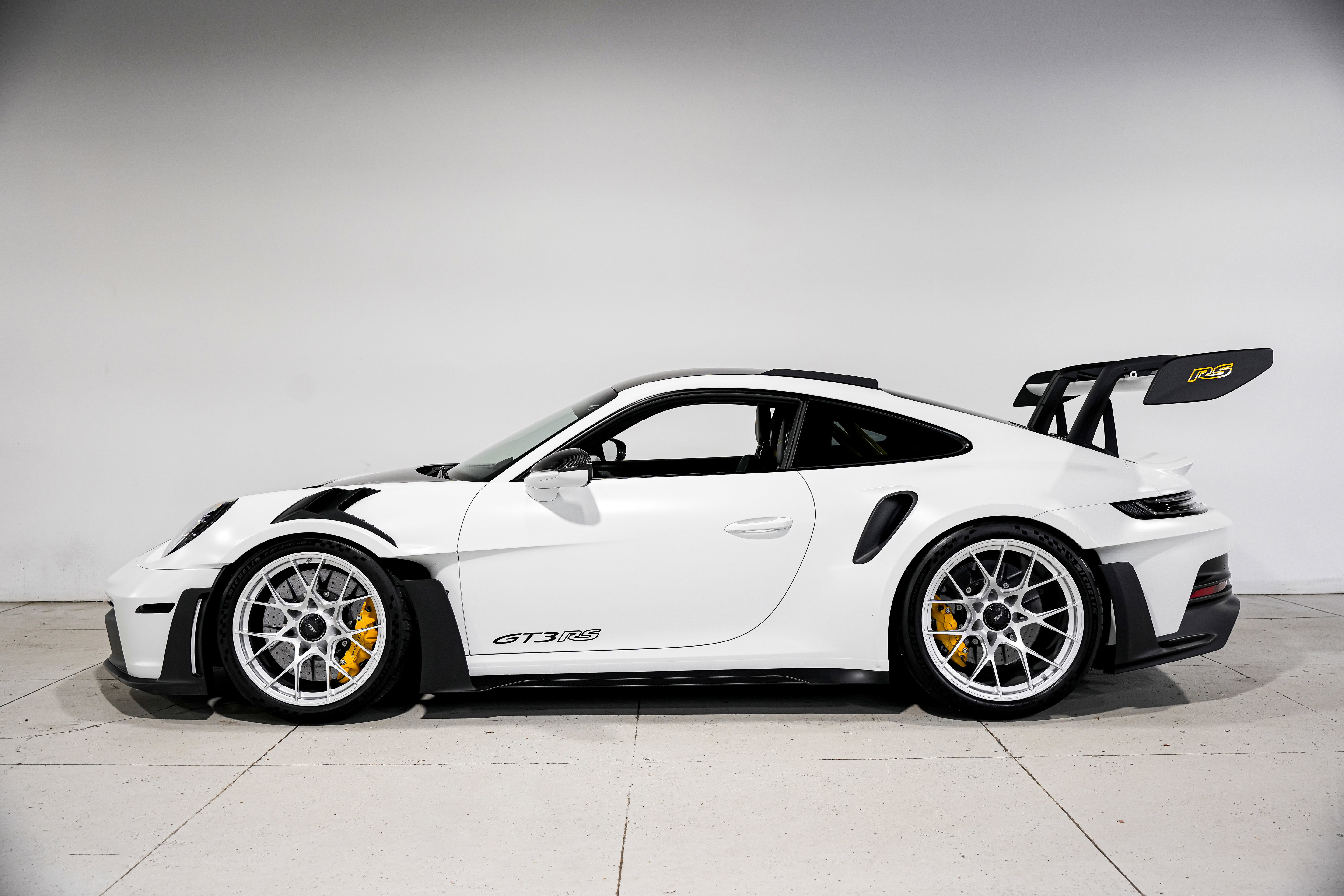 Used 2025 Porsche 911 GT3 RS image 7