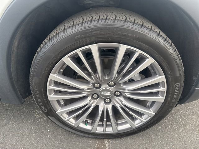 Used 2024 Cadillac XT4 Premium Luxury image 13