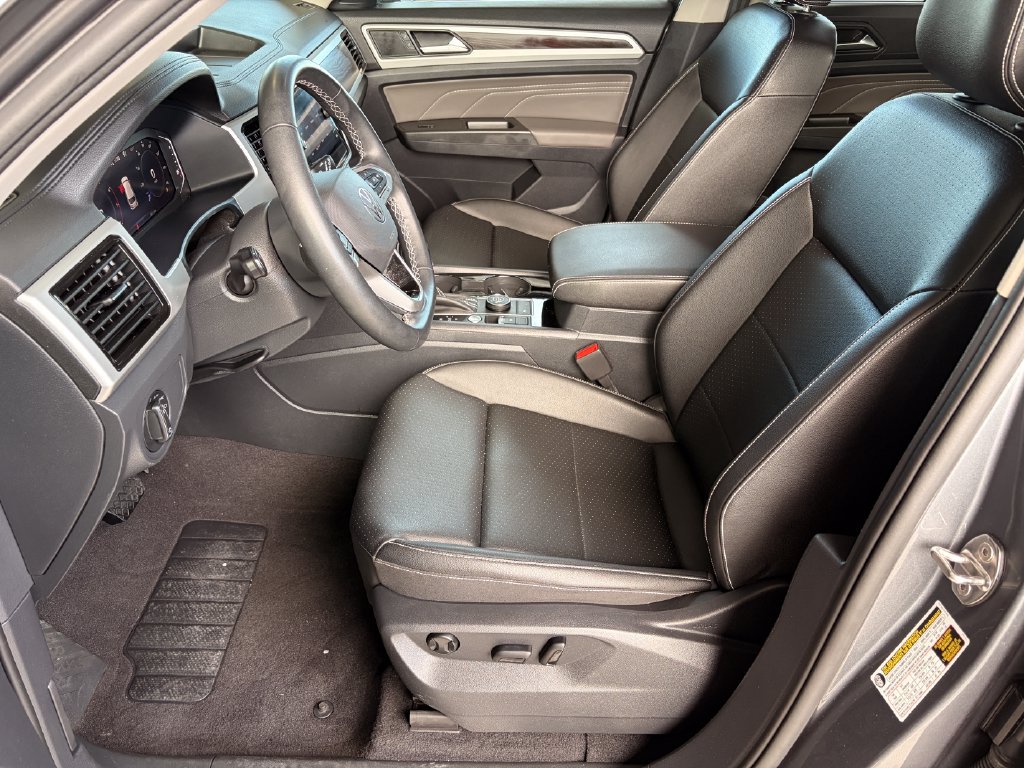Used 2023 Volkswagen Atlas SE w/ Panoramic Sunroof Package AWD/4WD image 10