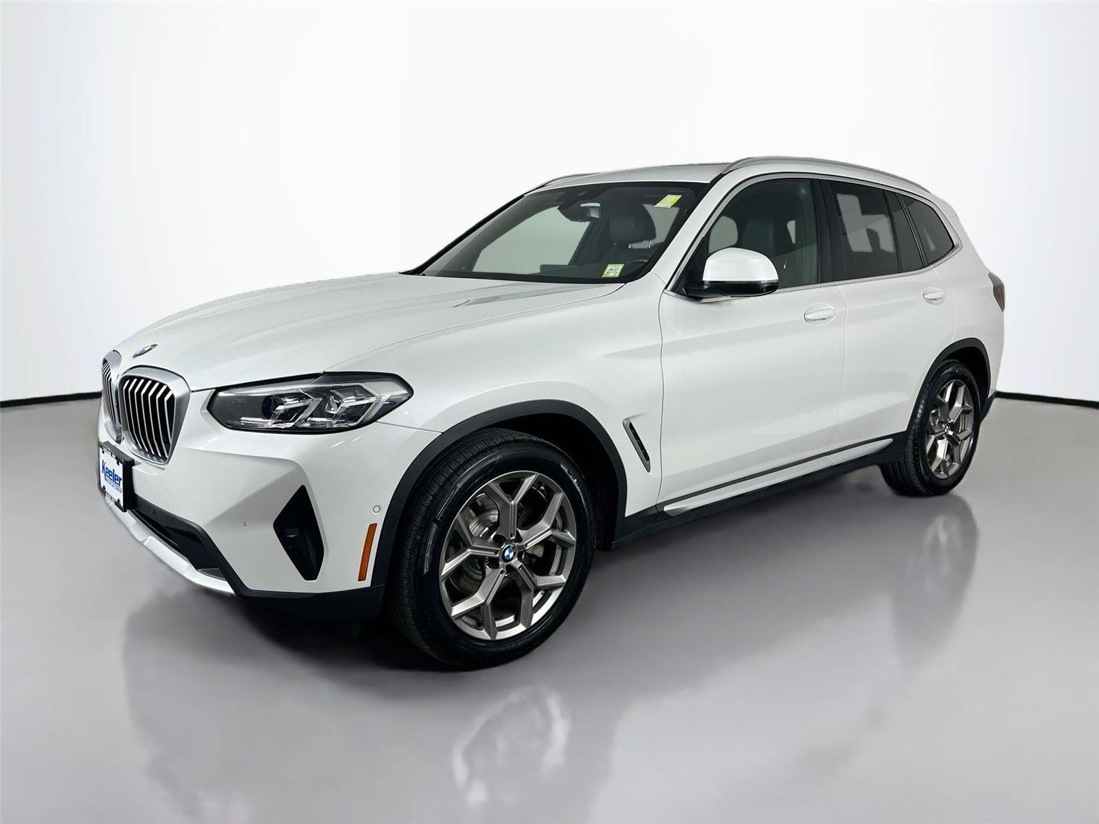 Used 2023 BMW X3 xDrive30i w/ Premium Package AWD/4WD image 2