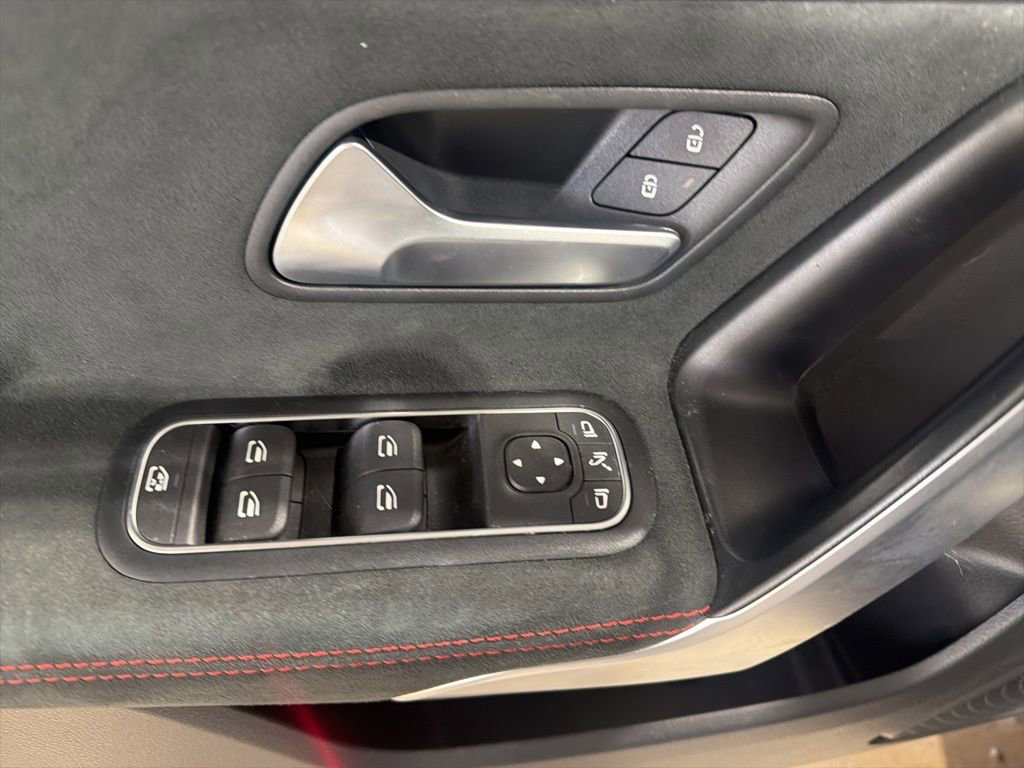 Used 2023 Mercedes-Benz CLA 250 4MATIC image 10