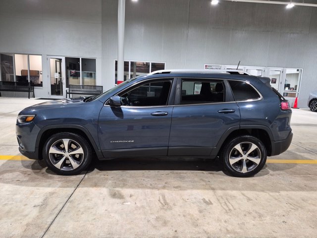 Used 2019 Jeep Cherokee Limited FWD image 5