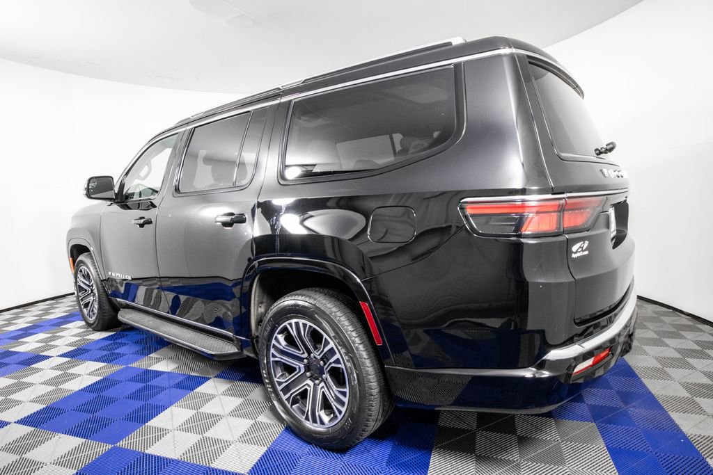 Used 2024 Jeep Wagoneer 2WD w/ Premium Group I image 7