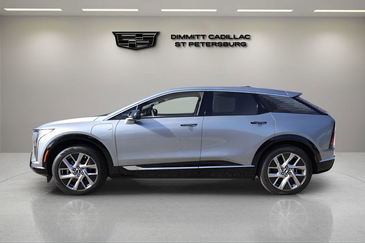 New 2026 Cadillac Optiq Luxury 2 RWD image 2