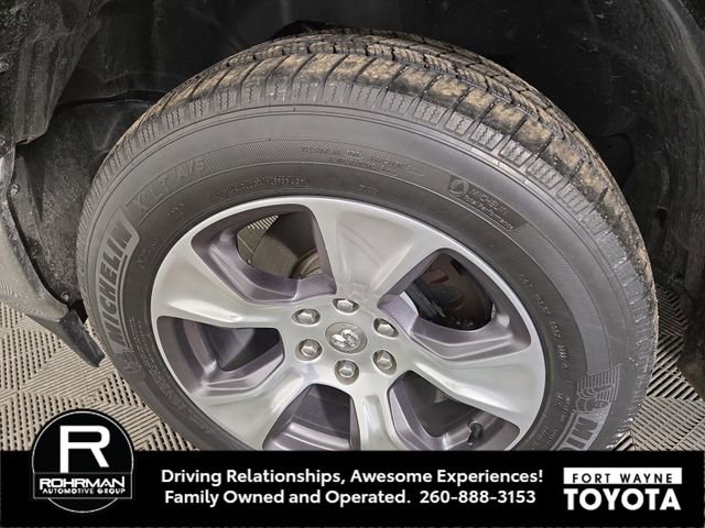 Used 2019 RAM 1500 Laramie image 12