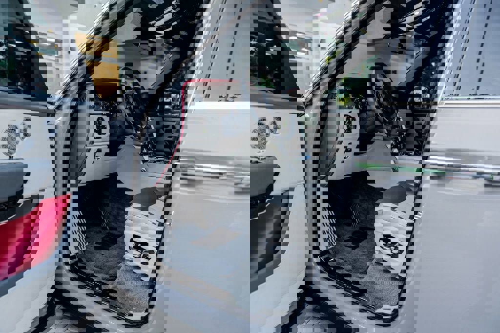 Used 2021 Rolls-Royce Cullinan Sport Utility image 55