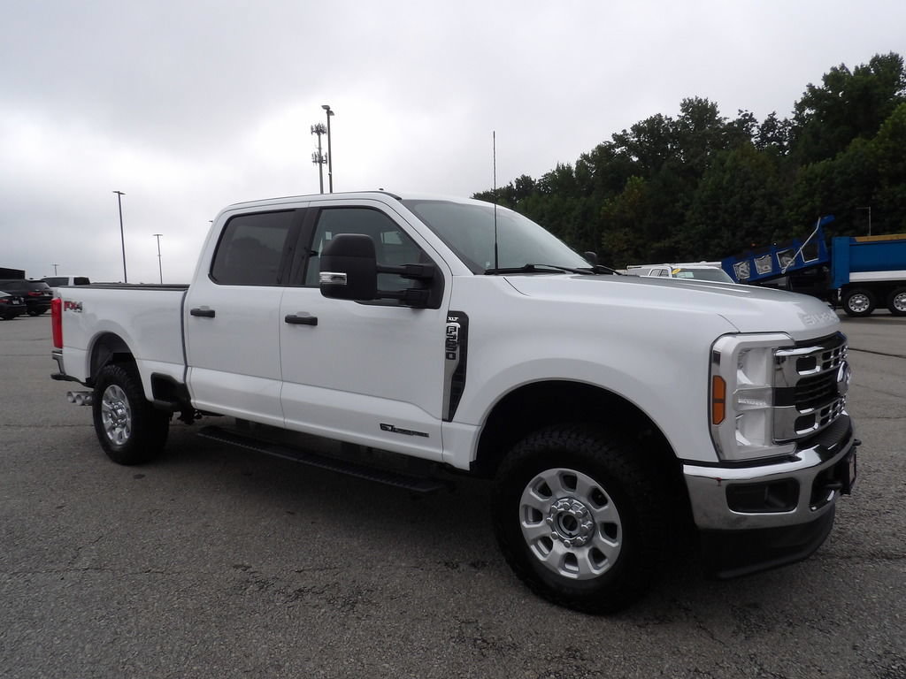 Used 2024 Ford F250 XLT w/ FX4 Off-Road Package AWD/4WD image 10