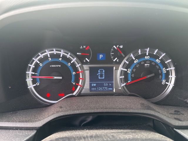Used 2015 Toyota 4Runner SR5 AWD/4WD image 14