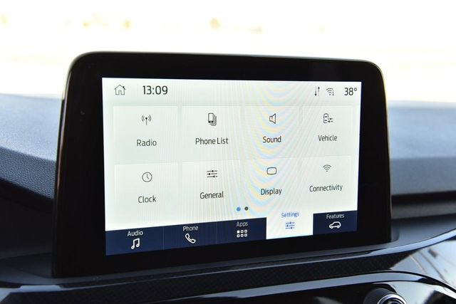 Used 2025 Ford Escape ST-Line AWD/4WD image 13