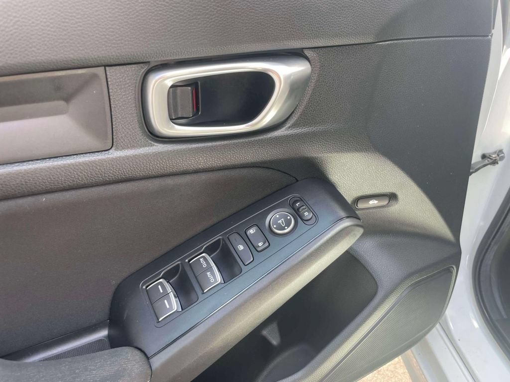 Certified 2025 Honda Civic Sport image 18