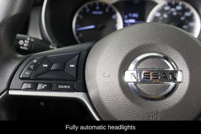 Used 2021 Nissan Kicks S image 8