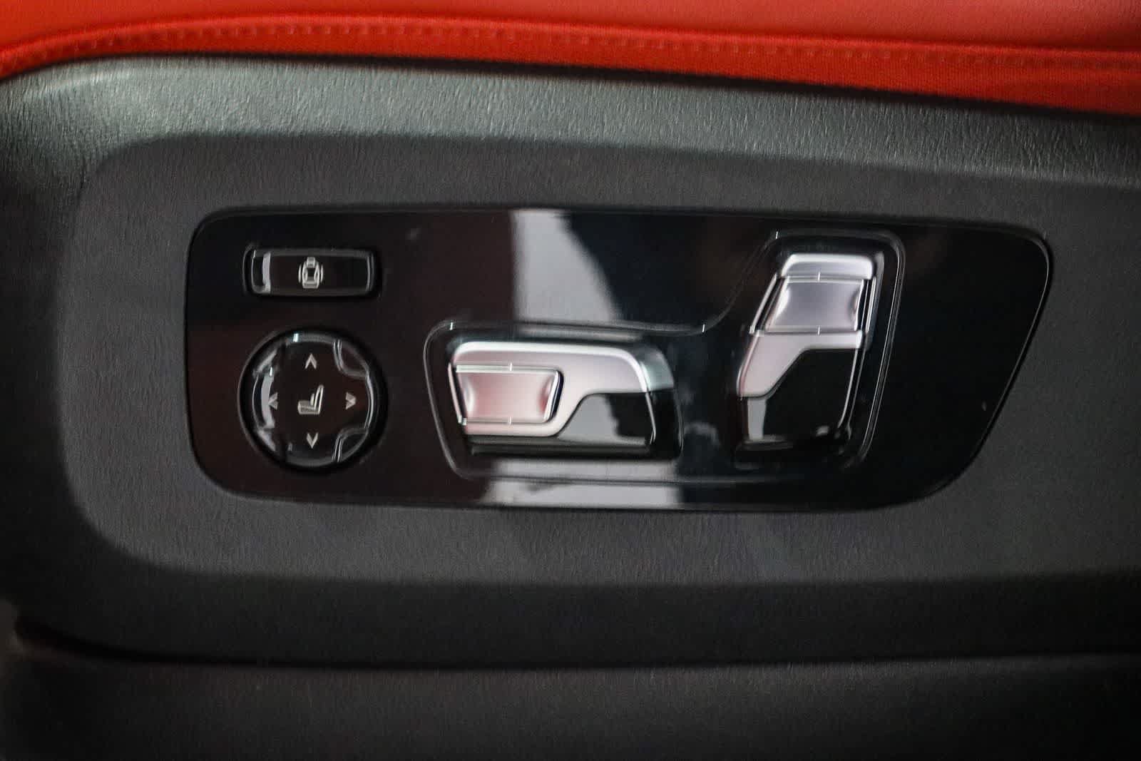 Used 2025 BMW XM AWD/4WD image 20