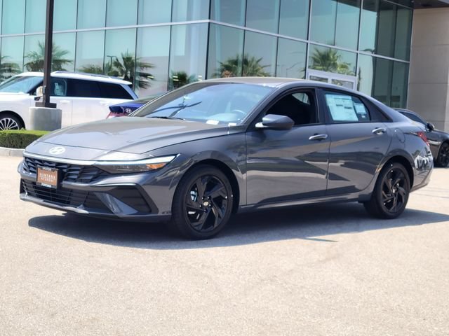 New 2026 Hyundai Elantra Sport FWD image 2