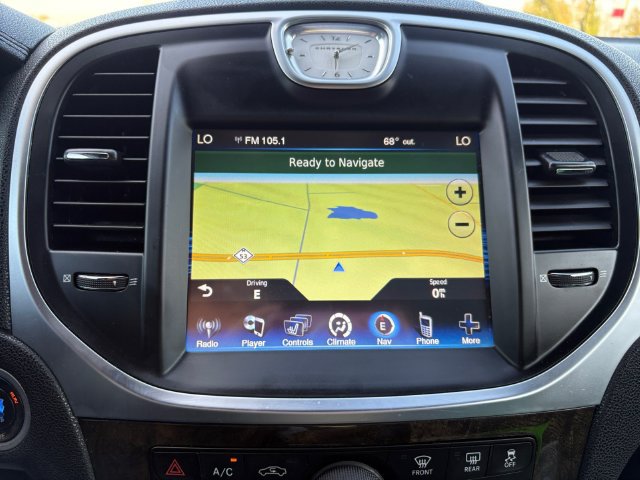 Used 2013 Chrysler 300 C RWD image 27