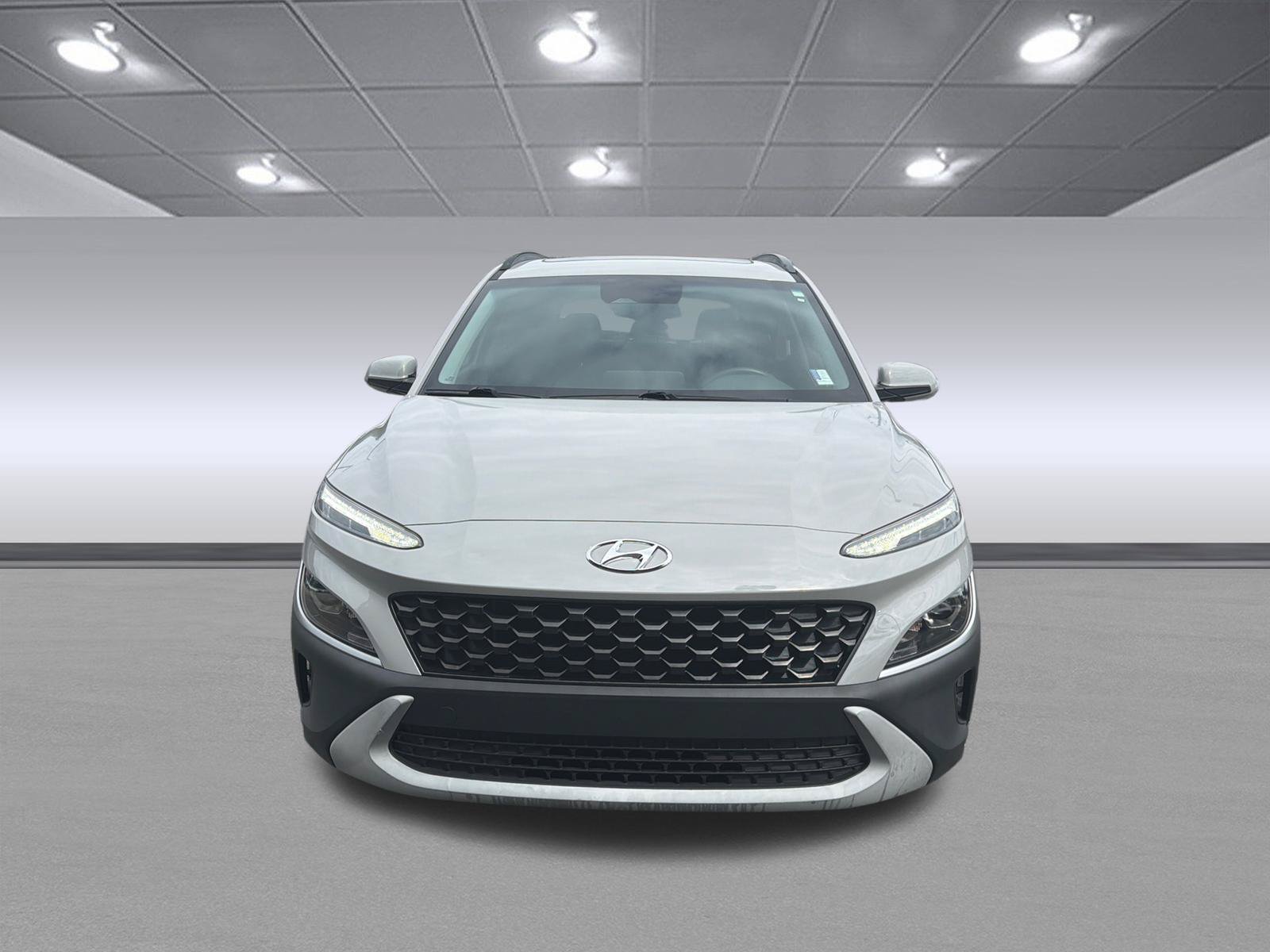 Certified 2022 Hyundai Kona SEL w/ Convenience Package FWD image 2