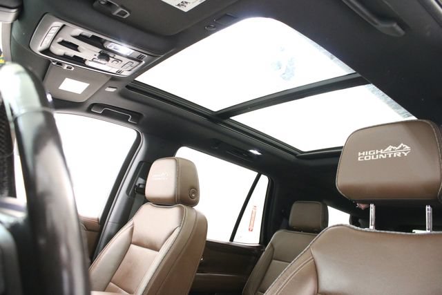 Used 2021 Chevrolet Tahoe High Country w/ Premium Package AWD/4WD image 25