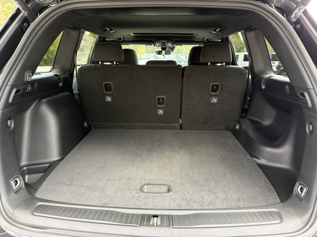 New 2025 Jeep Grand Cherokee Laredo X w/ Luxury Tech Group I image 15