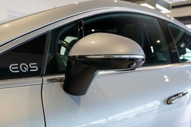 Certified 2022 Mercedes-Benz EQS 580 4MATIC Sedan image 10