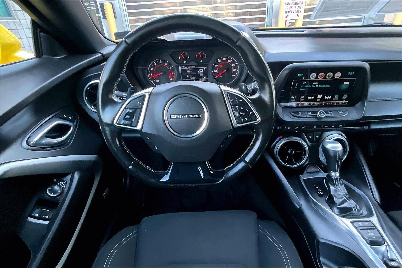 Used 2018 Chevrolet Camaro LT w/ Technology Package RWD image 5