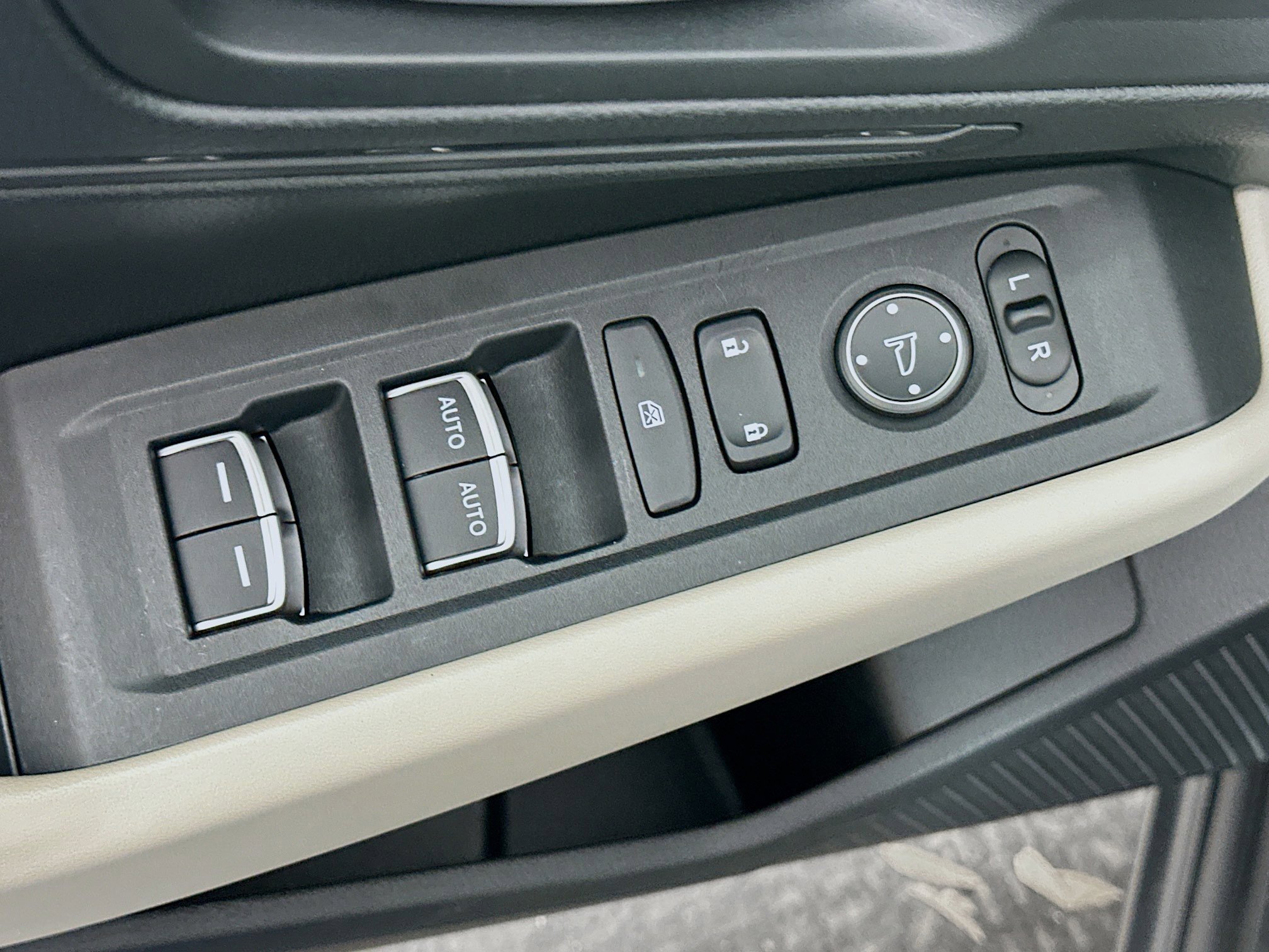 Used 2023 Honda Accord LX image 15