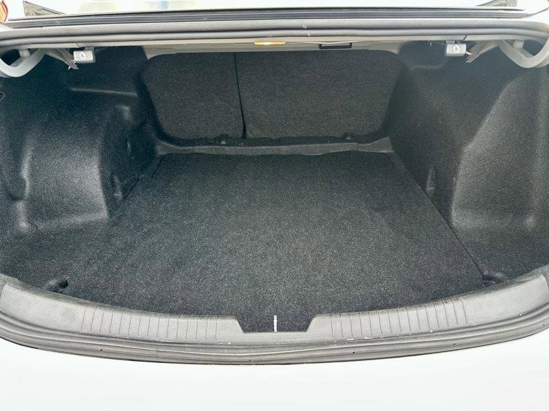 Used 2020 Chevrolet Malibu LT image 7