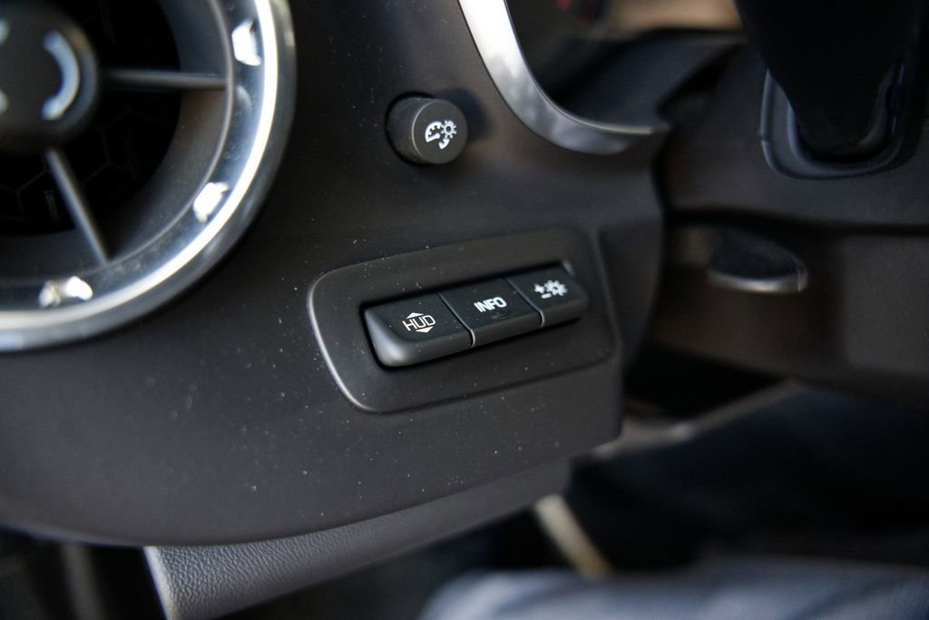 Used 2016 Chevrolet Camaro SS RWD image 43