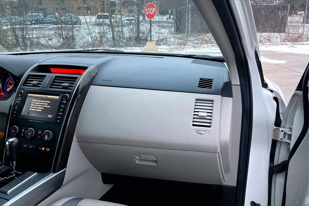 Used 2011 MAZDA CX-9 Grand Touring w/ Moonroof & Bose Audio Pkg image 15