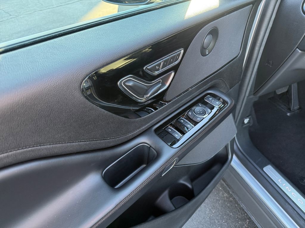 Used 2024 Lincoln Aviator Reserve image 19